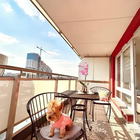 Downtown Family&friends *