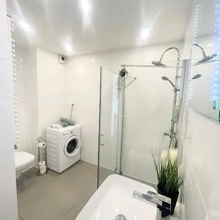 Downtown Family&friends