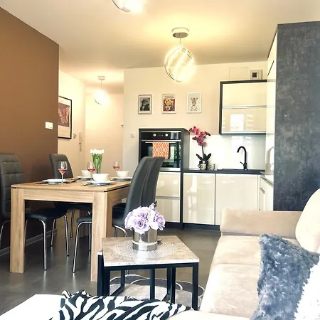 Downtown Family&friends *