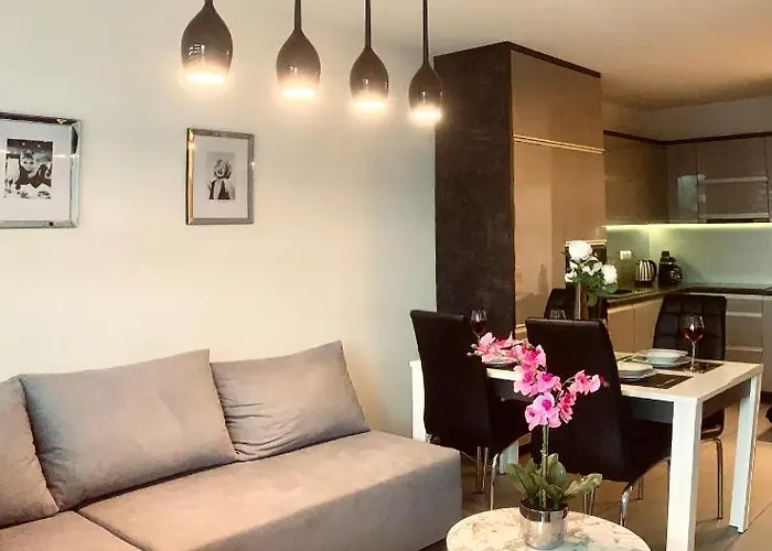 Apartman Downtown Family&friends *