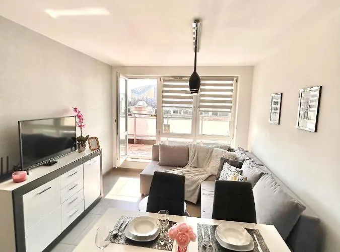 Downtown Family&friends